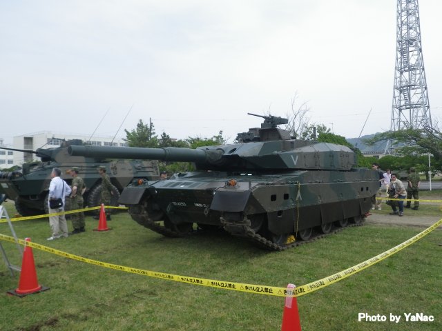 20140525 撮影：W90「10式戦車」