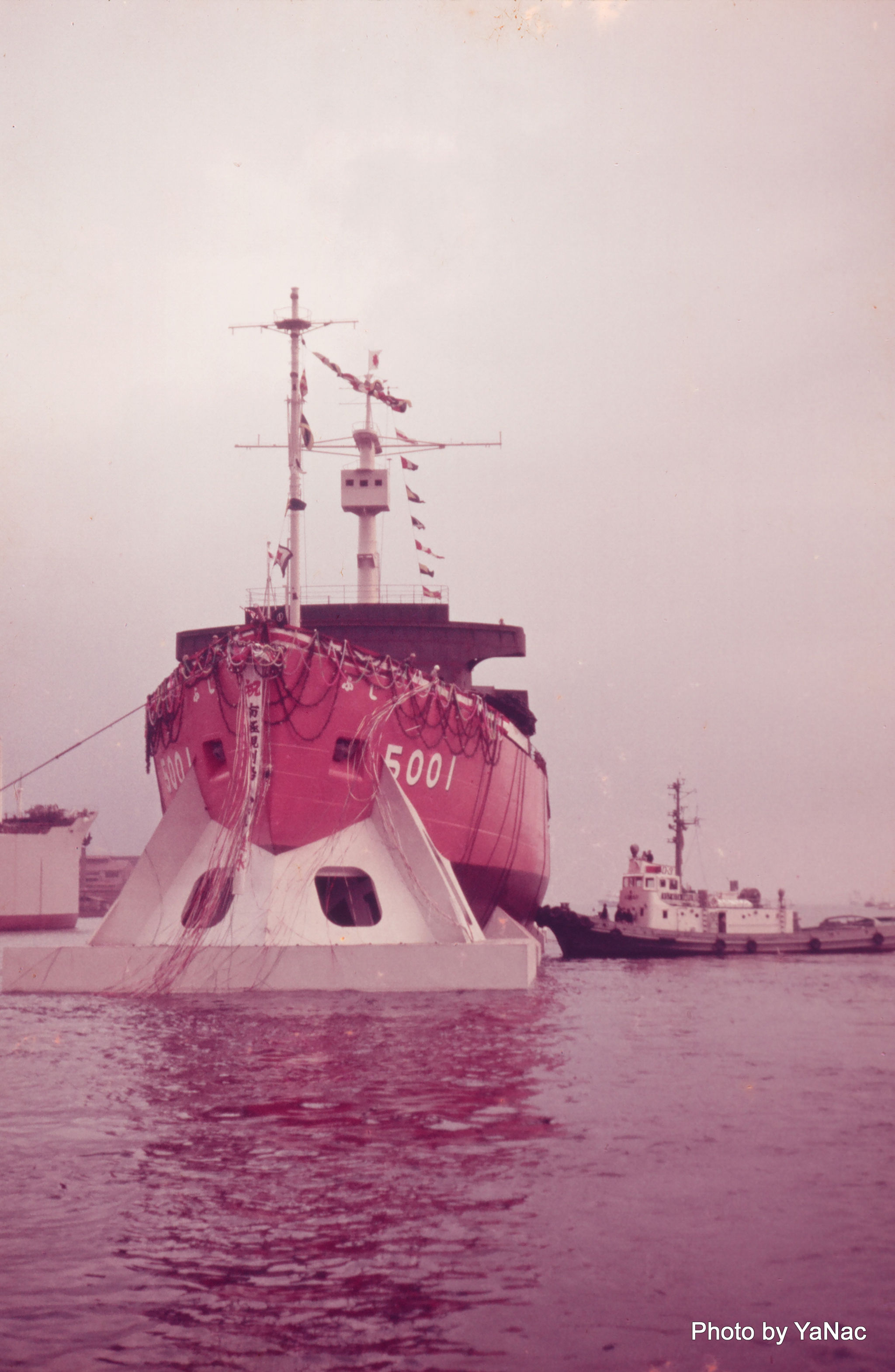 19650318 撮影:-「砕氷艦「ふじ」進水式(1)」